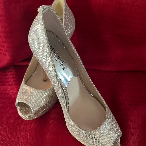 Michael Kors Peep Toe High heel - Picture 2 of 3